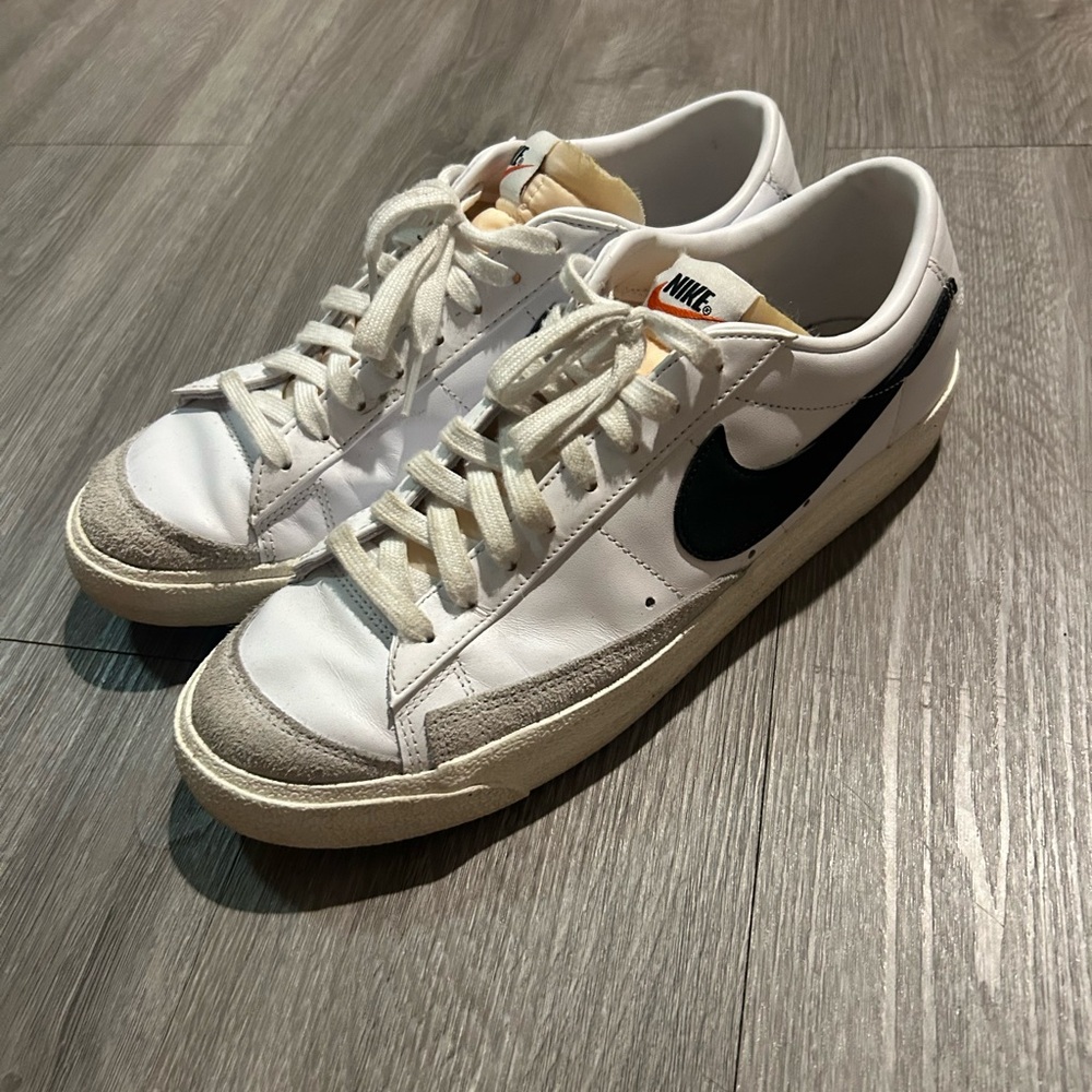 Nike Blazer Low Men's White and Gray Sneakers